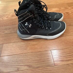 Under Armour Hovr Volleyball shoes